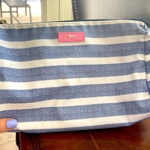 Scout cosmetic bag